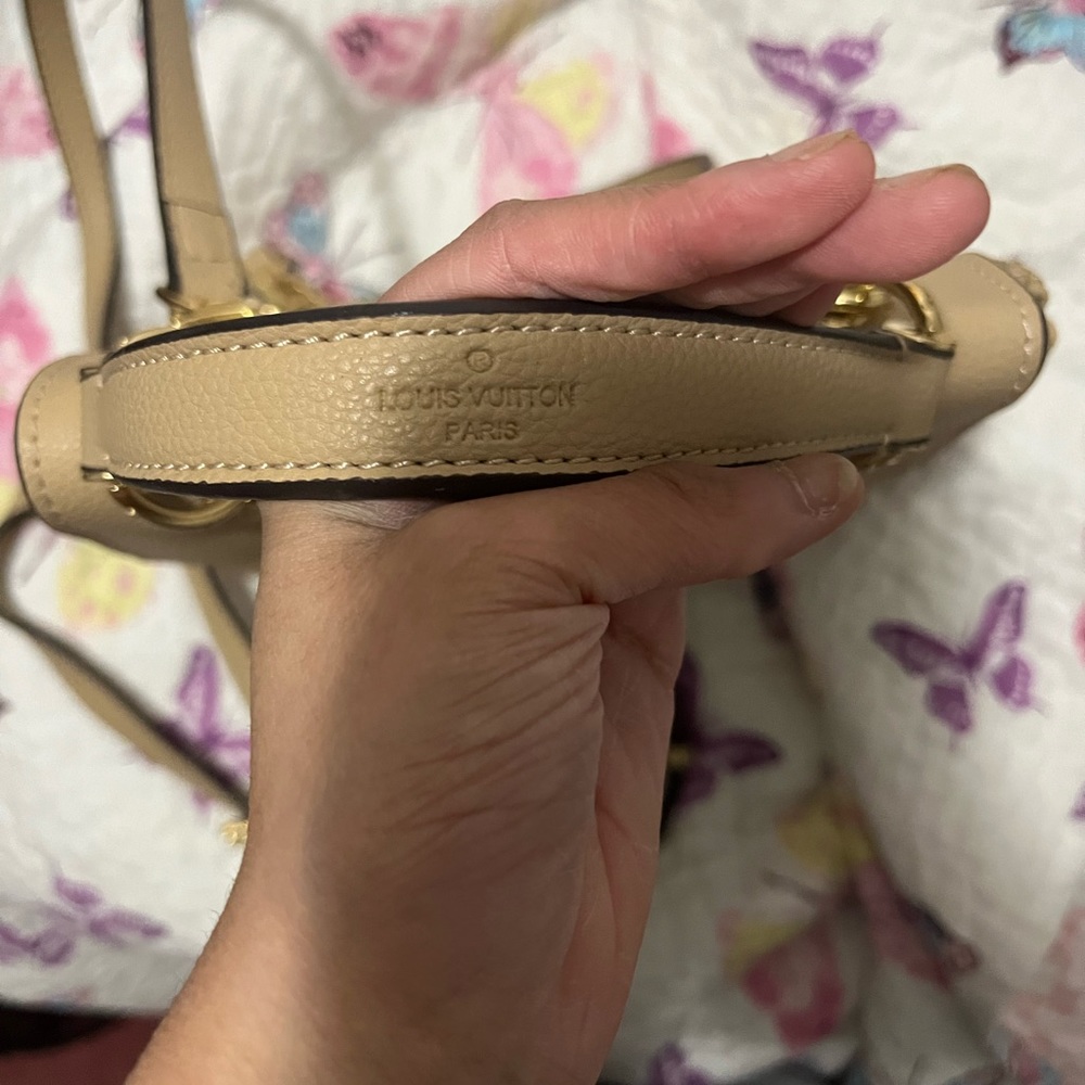 Louis Vuitton Mini back pack - Picture 4 of 5